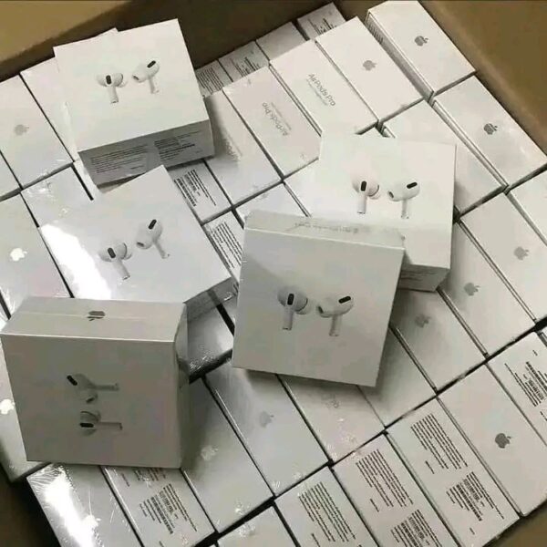1758718421165 (1) AirPods pallet